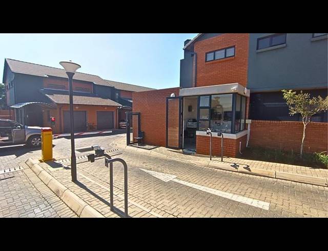 2 BEDROOM TOWNHOUSE FOR SALE IN MONTANA